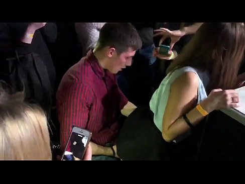 ❤️ Tinuod nga sekso sa usa ka nightclub sa Russia. Ang 18-anyos nga Ruso nga babaye sa anus ug puwerta nakighilawas sa usa ka nightclub ☑ Homemade porn sa ceb.villagesexvideos.ru ❤